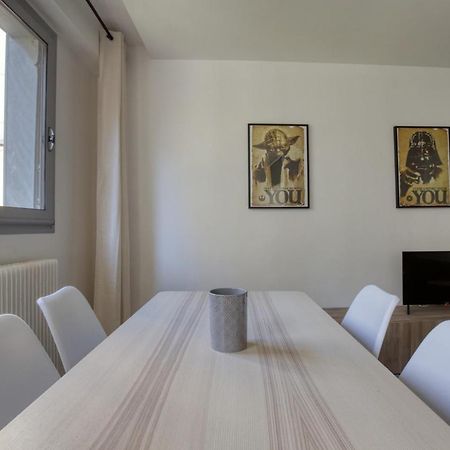 Charming Apartment In The Heart Of The 19Th Paris Exteriör bild