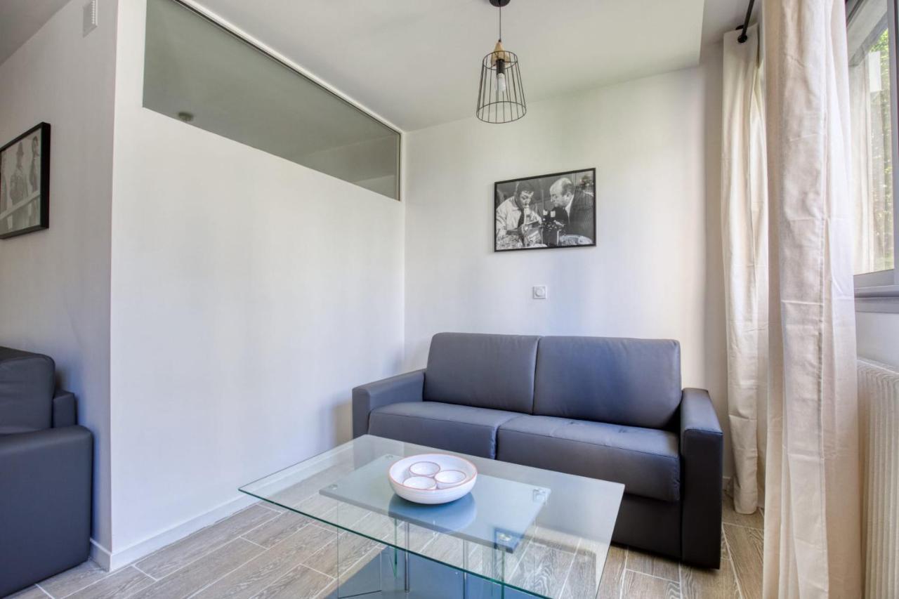 Charming Apartment In The Heart Of The 19Th Paris Exteriör bild