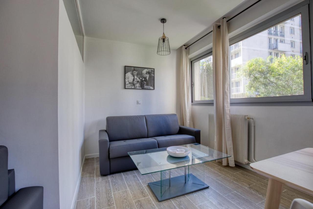 Charming Apartment In The Heart Of The 19Th Paris Exteriör bild